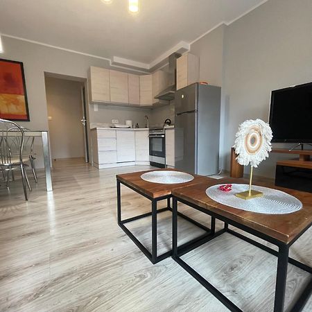 Apartament Przy Cieplickich Tezniach Jelenia Gora Exterior photo