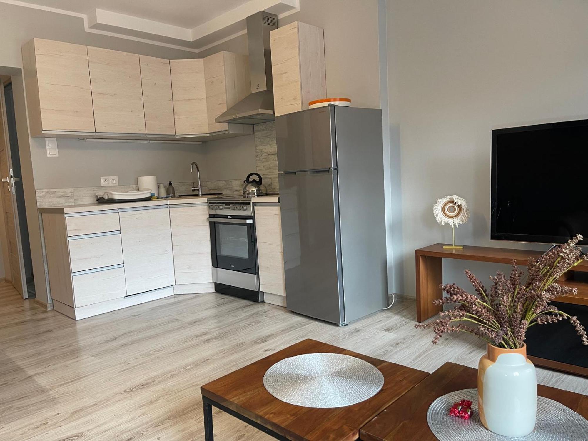 Apartament Przy Cieplickich Tezniach Jelenia Gora Exterior photo
